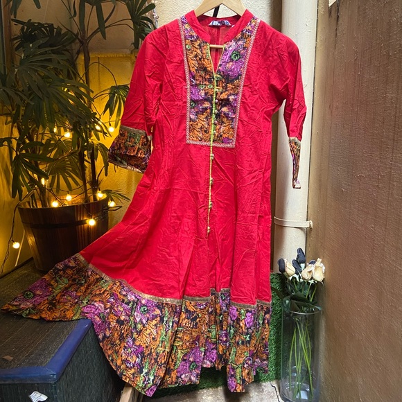 None Other - ANARKALI KURTA . Size - M